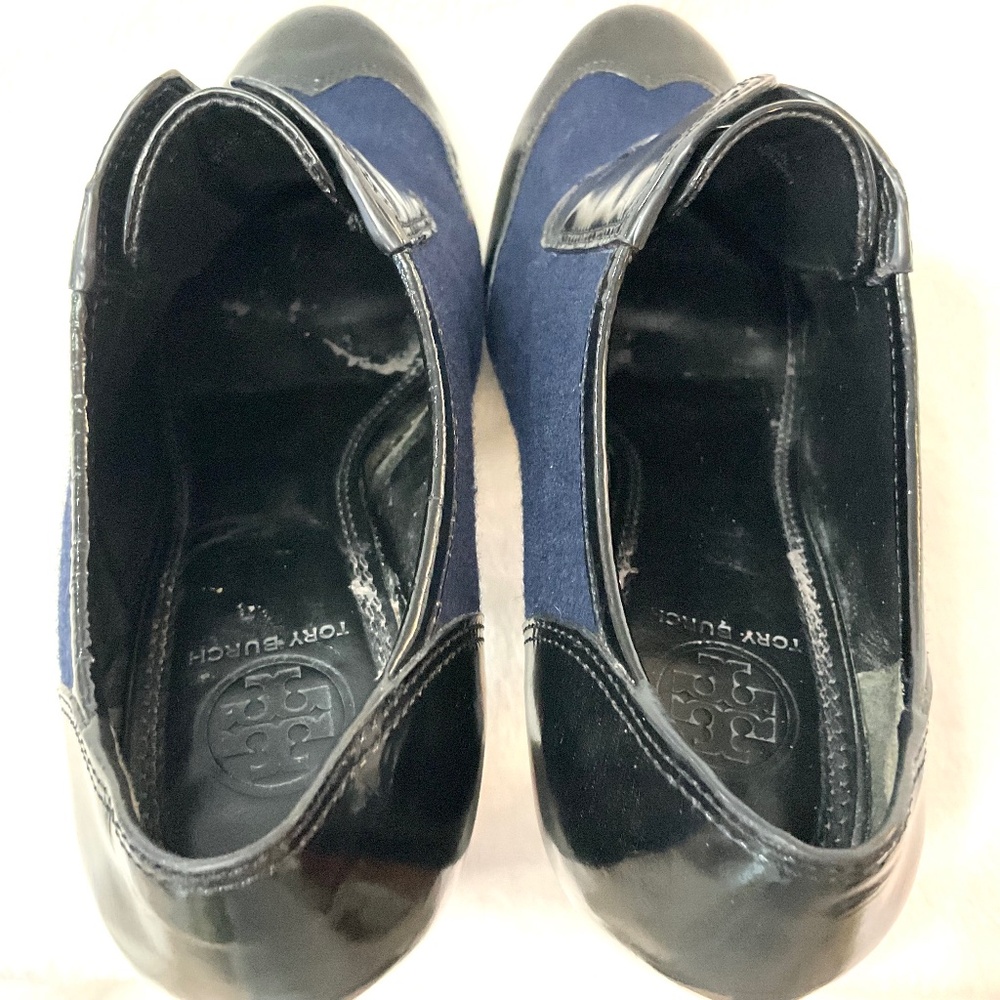 Black/Blue Leather Pull On Tory Burch Leighton Chunky Block Heel Booties Sz 7.5M - Picture 9 of 16